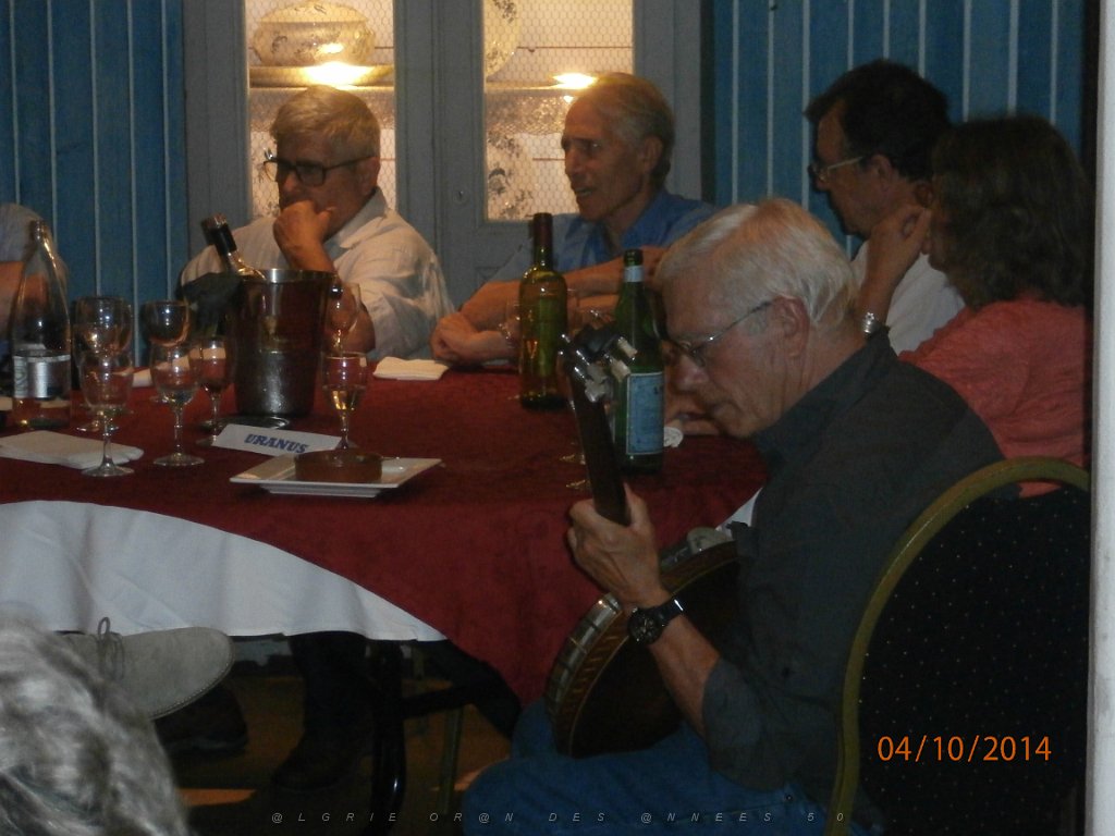 2014 10 04 ET 05 NIMES RASSEMBLEMENT DES MARINEROS D ORAN (18).JPG